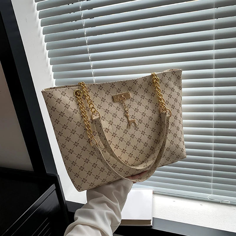 Soft Leather Large Capacity Tote Bag – Women's Shoulder Bag with Tassel