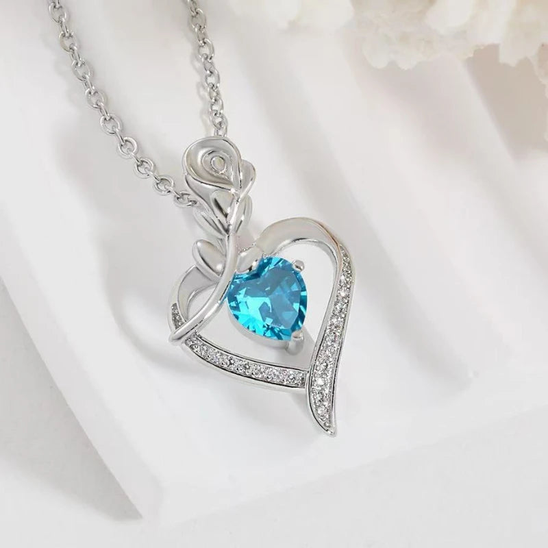Elegant Heart-Shaped Pendant Necklace – Mother's Day Gift for Best Friends
