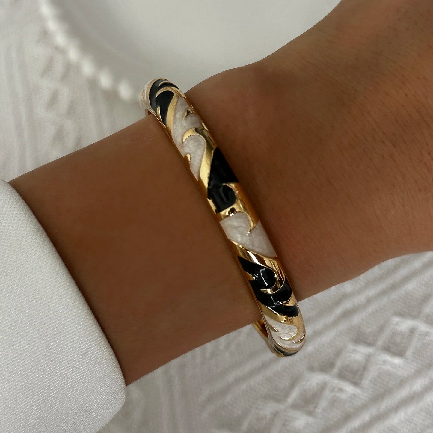 Enamel Flower Bracelet for Women | Retro Gold Plated Evil Eye Zircon Bangle