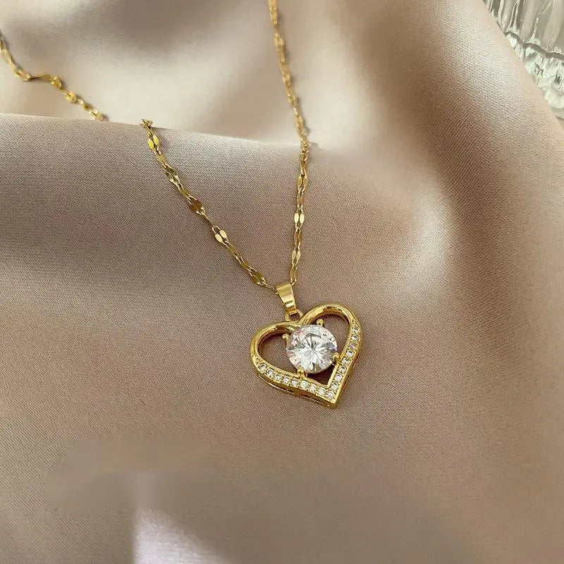 Elegant Heart-Shaped Pendant Necklace – Mother's Day Gift for Best Friends