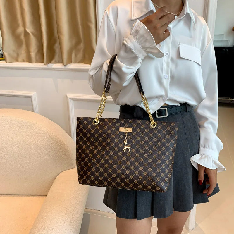 Soft Leather Large Capacity Tote Bag – Women's Shoulder Bag with Tassel
