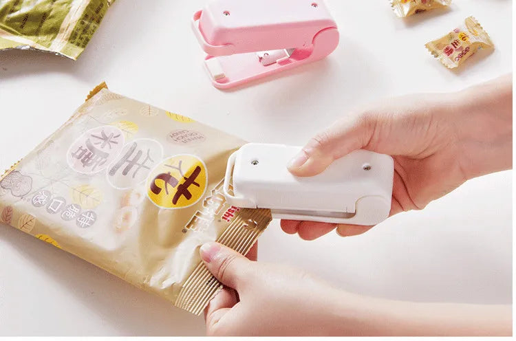 Mini Bag Sealer Machine – Portable Heat Sealer for Food & Snack Storage