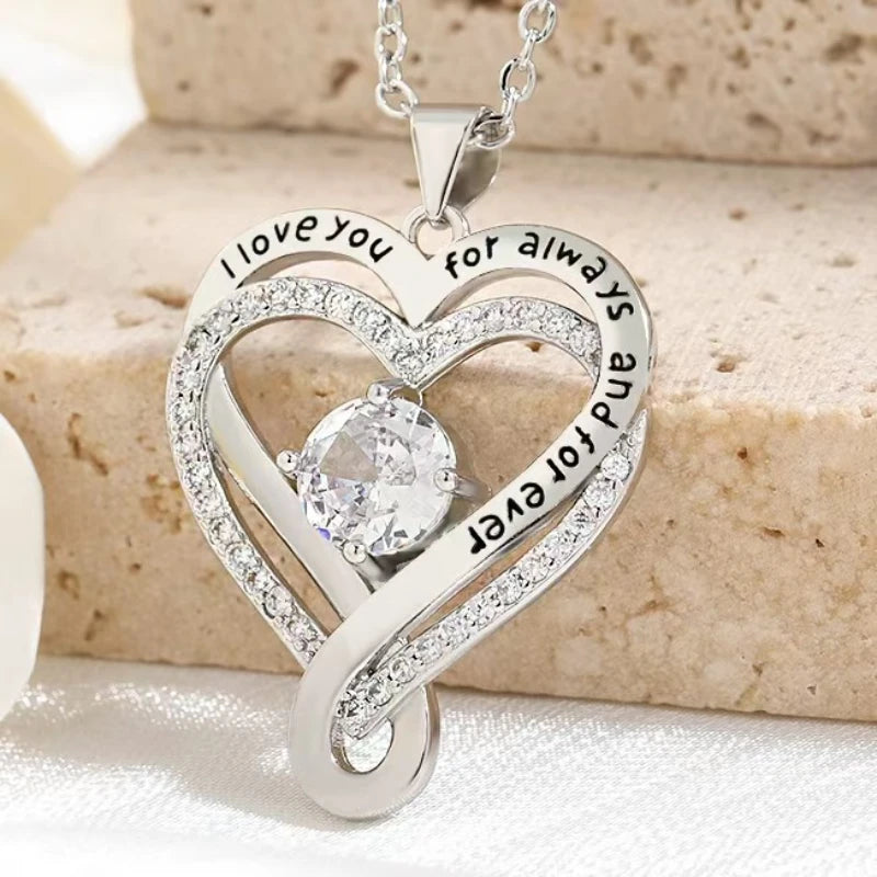 Elegant Heart-Shaped Pendant Necklace – Mother's Day Gift for Best Friends