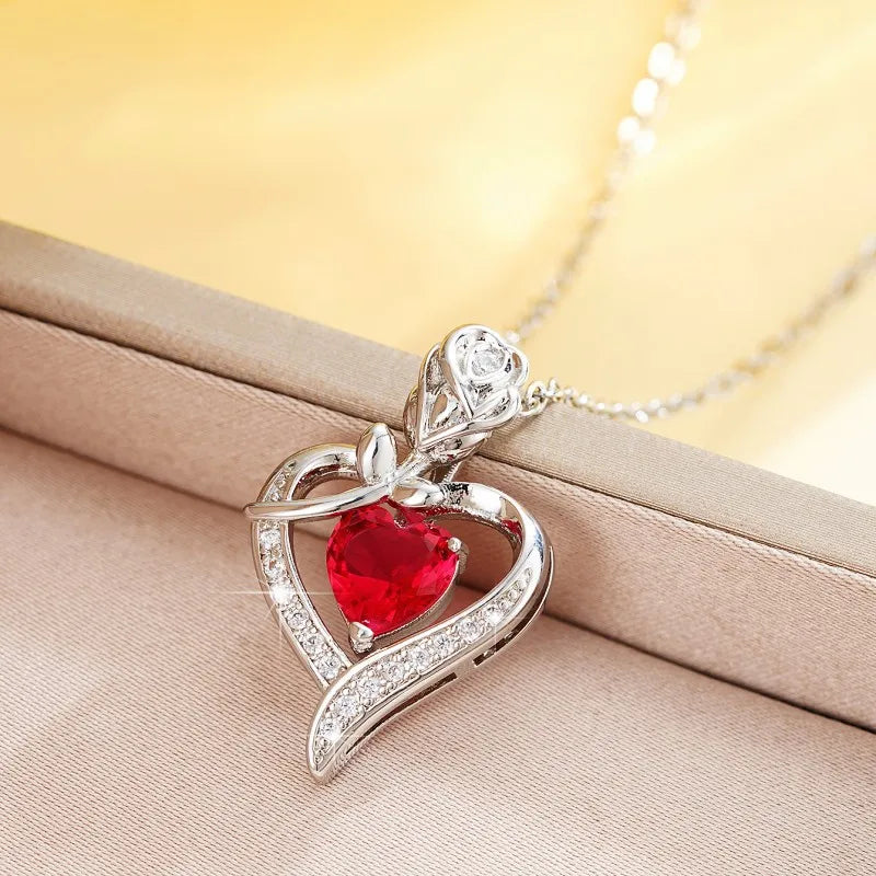 Elegant Heart-Shaped Pendant Necklace – Mother's Day Gift for Best Friends